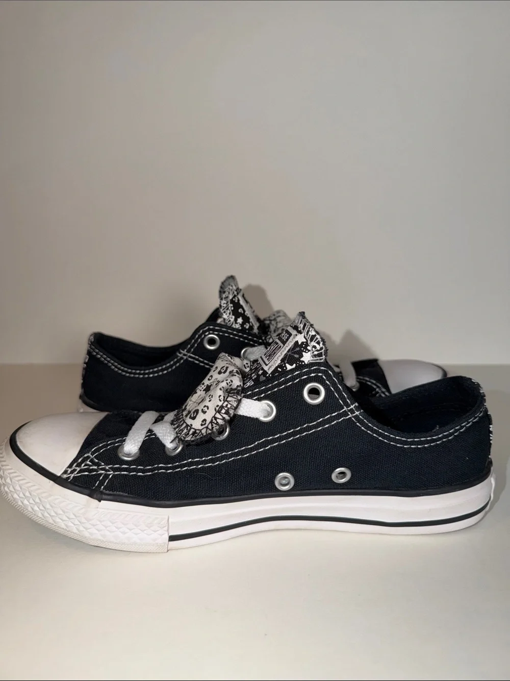 Converse Chuck Taylor All Star Double Tongue Low Top Black Floral Juniors Size 3